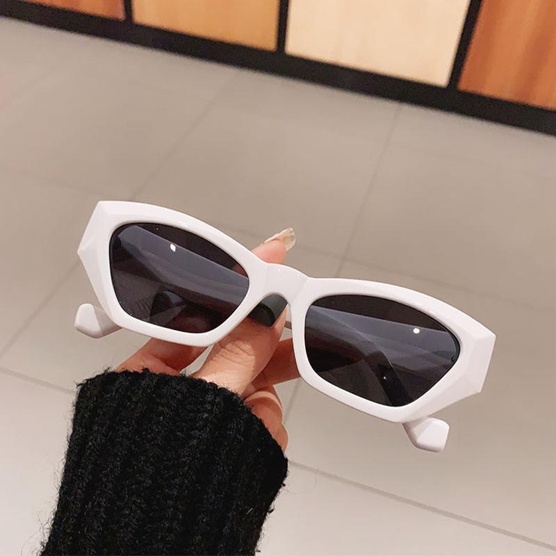 Sunglasses 2023 Vintage Sunglasse For Women Small Frame Retro Sun Glasses Fashion Brand Designer Shadows Eyewear UV400
Sunglasses 2023 Vintage Sunglasse For Women Small Frame Retro Sun Glasses Fashion Brand Designer Shadows Eyewear UV400