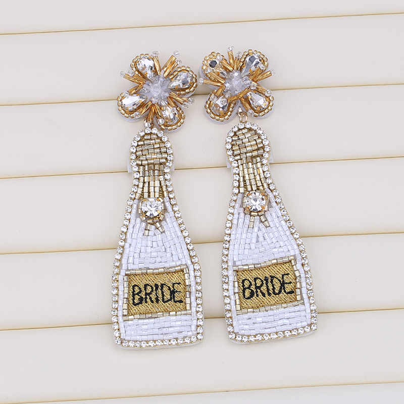 Stud Wedding Earrings For Women Boho Korean Fashion Chic Big Small White Beads Drop Earing Bijoux Handmade Bottle 230410
Stud Wedding Earrings For Women Boho Korean Fashion Chic Big Small White Beads Drop Earing Bijoux Handmade Bottle 230410