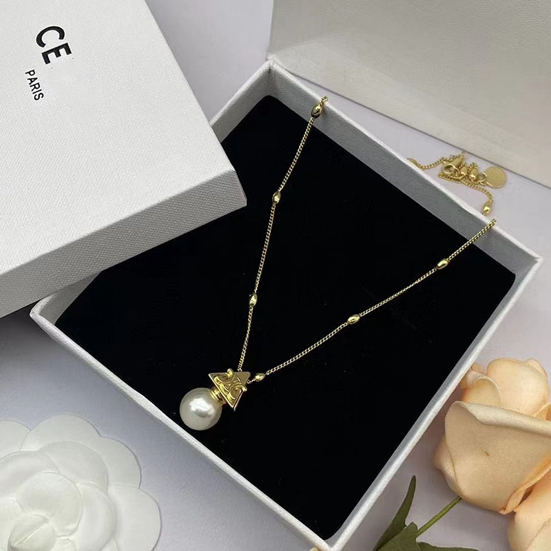 CE Brand luxury brand designer pendant necklaces for women 18k gold silver link chain retro vintage love necklace earrings with pearl jewelry
CE Brand luxury brand designer pendant necklaces for women 18k gold silver link chain retro vintage love necklace earrings with pearl jewelry