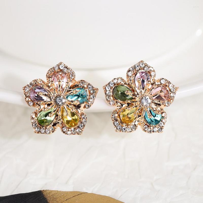 Stud Earrings Vintage Flower Big Sen Multi-Color Fashion Temperament Recommendation Wedding Party 2023
Stud Earrings Vintage Flower Big Sen Multi-Color Fashion Temperament Recommendation Wedding Party 2023