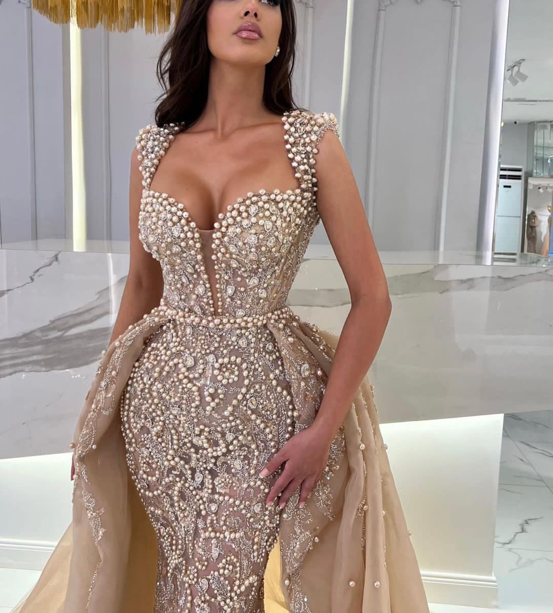 Exquisite Mermaid Evening Dresses Sleeveless V Neck Beads Appliques Sequins Floor Length Pearls Detachable Train Prom Dress Formal Gown Plus Size Gown