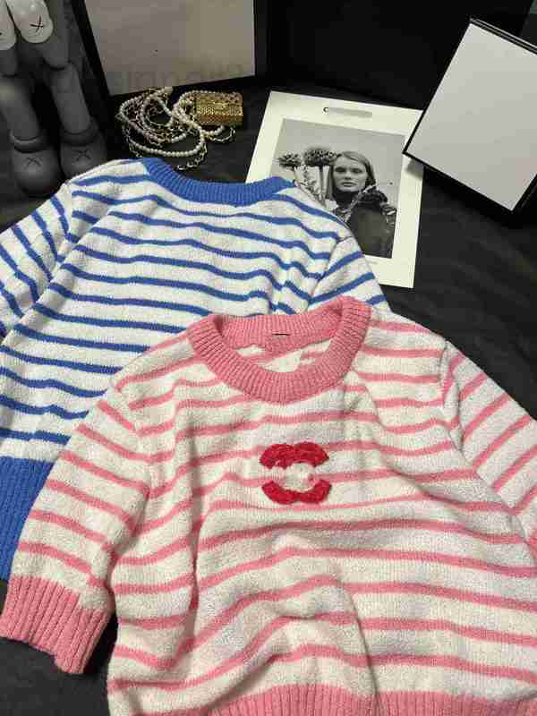 Women' Knits & Tees designer Classic Striped Short Sleeve chic 2023SS Spring/Summer New Tri Color Knitted R1R9, Pink
Women' Knits & Tees designer Classic Striped Short Sleeve chic 2023SS Spring/Summer New Tri Color Knitted R1R9, Pink
