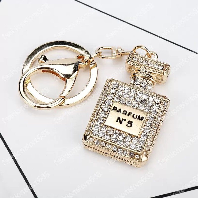 In Bulk Creative Crystal Perfume Bottle Keychain Rhinestone Shiny Car Bag Keychains Jewelry Accessories Gift