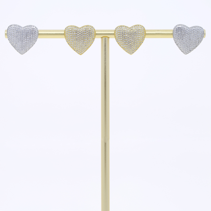 Bg Iced Out Big Heart Stud Earrings: White CZ Pave Love Charm Jewelry dh3628137