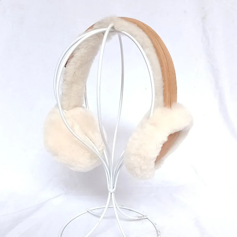 Ear Muffs Winter Women Real Wool Fur Earmuff Warm Female Sheepskin Soft EarWarmer Outdoor Cold Protection Earflap 231109