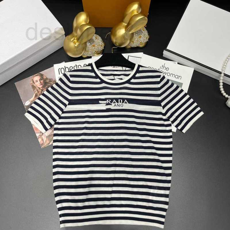 Women' Knits & Tees designer Letter Contrast Stripe Round Neck P Style 2023ss Spring/Summer Knitted Short Sleeve 0J9G, Black and white color matching
Women' Knits & Tees designer Letter Contrast Stripe Round Neck P Style 2023ss Spring/Summer Knitted Short Sleeve 0J9G, Black and white color matching