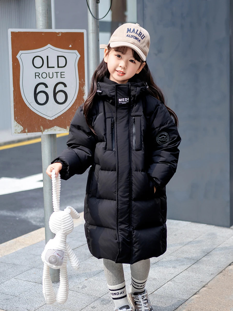 Jackets Girls Long Down Jacket 2023 Children's Skisuit Thickened Hooded Cotton Kids Boys Coat Outdoor Windproof Outerwear CH207 231109