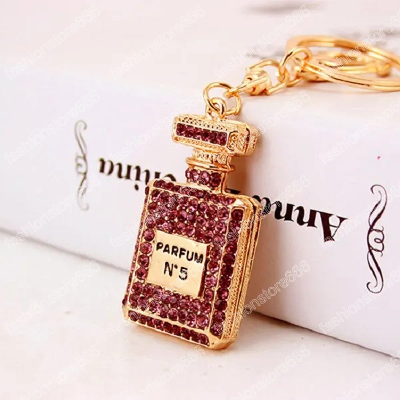 Creative Rhinestone Perfume Bottle Keychain Women's Bag Jewelry Accessories Girlfriend Diamond Key Chain Hanging Present