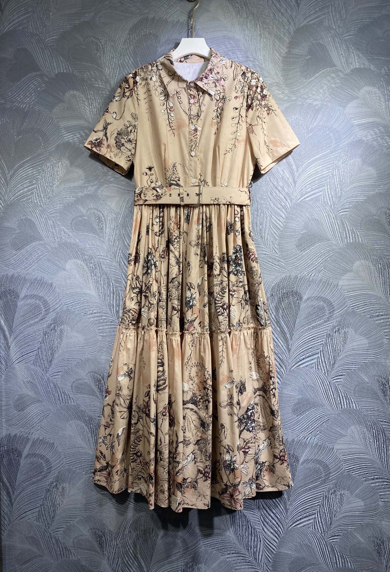 Spring/Summer New Vintage Dress Elegant Magic Garden Print Belt Collar Dress, Apricot
Spring/Summer New Vintage Dress Elegant Magic Garden Print Belt Collar Dress, Apricot