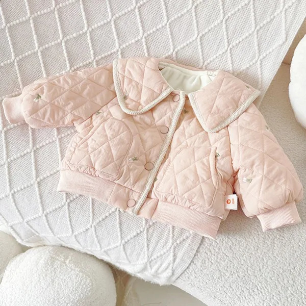 Down Coat Baby Girls Winter 2023 Plus Velvet Girl's Floral Thicken Quilted Jacket Children Cottonpadded Cardigan for Autumn 231109