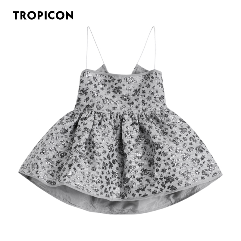 Camisoles Tanks TROPICON Backless Ruched Cami Top Grey Open Back Spaghetti Strap Floral Summer Sexy Women Fashion Trendy Clothes 230410, Beige
Camisoles Tanks TROPICON Backless Ruched Cami Top Grey Open Back Spaghetti Strap Floral Summer Sexy Women Fashion Trendy Clothes 230410, Beige