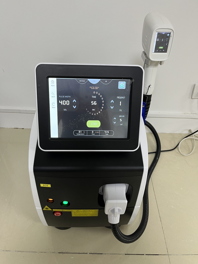 2024 New style portable Hair Removal 808nm diode laser easy to operation diodo laser 755 808 1024 triple wavelength machine for commercial CE Approved