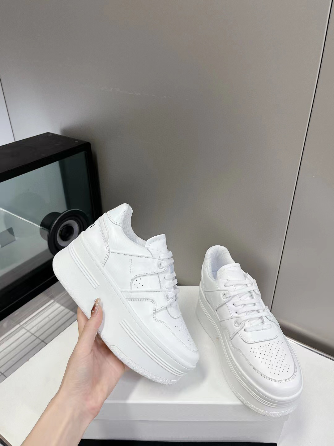 Jane Low Lace up Sneaker Designer Block Sneakers Women Casual platform Sneakers Shoes Fashion Summer Calfskin Leather Canvas Shoes Size35-40, Color7
Jane Low Lace up Sneaker Designer Block Sneakers Women Casual platform Sneakers Shoes Fashion Summer Calfskin Leather Canvas Shoes Size35-40, Color7