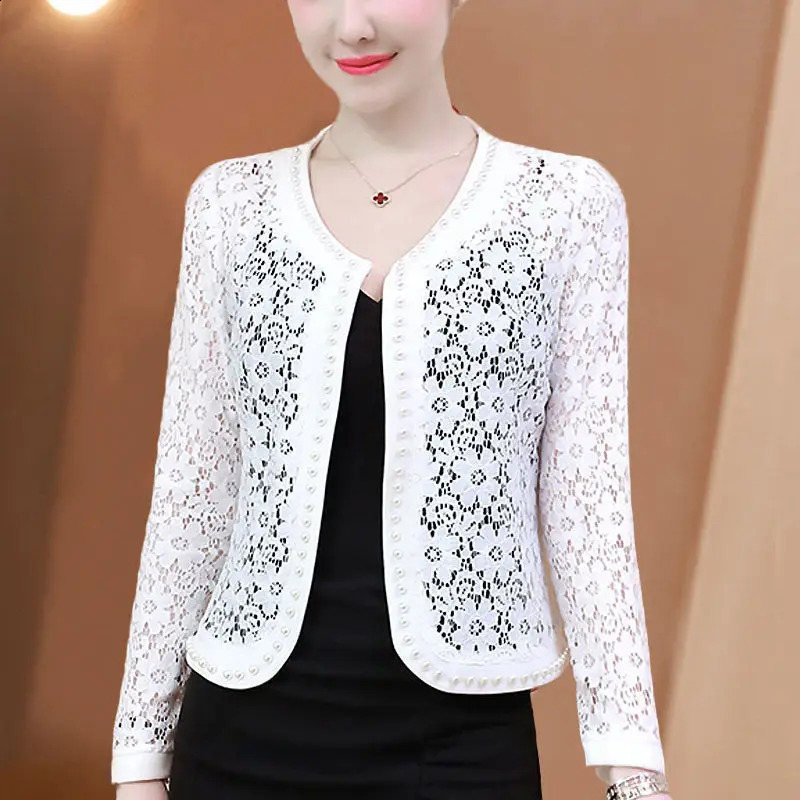 Women's Jacket's Lace Top Sun Protection Short Jacket Spring and Summer Cardigan Korean Thin Plus Size Bead Hollow Out Small Shawl 231109