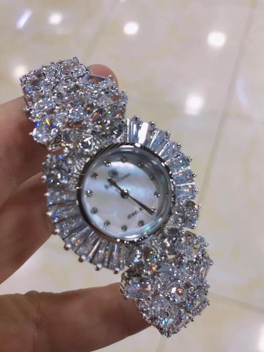 Women s Watches Good Qualtiy AAA Zircon Elements Leaf Austrian Crystal Bracelet Watch for Wedding Party Fashion Jewelry Made with Wholesale 230410, Silver
Women s Watches Good Qualtiy AAA Zircon Elements Leaf Austrian Crystal Bracelet Watch for Wedding Party Fashion Jewelry Made with Wholesale 230410, Silver