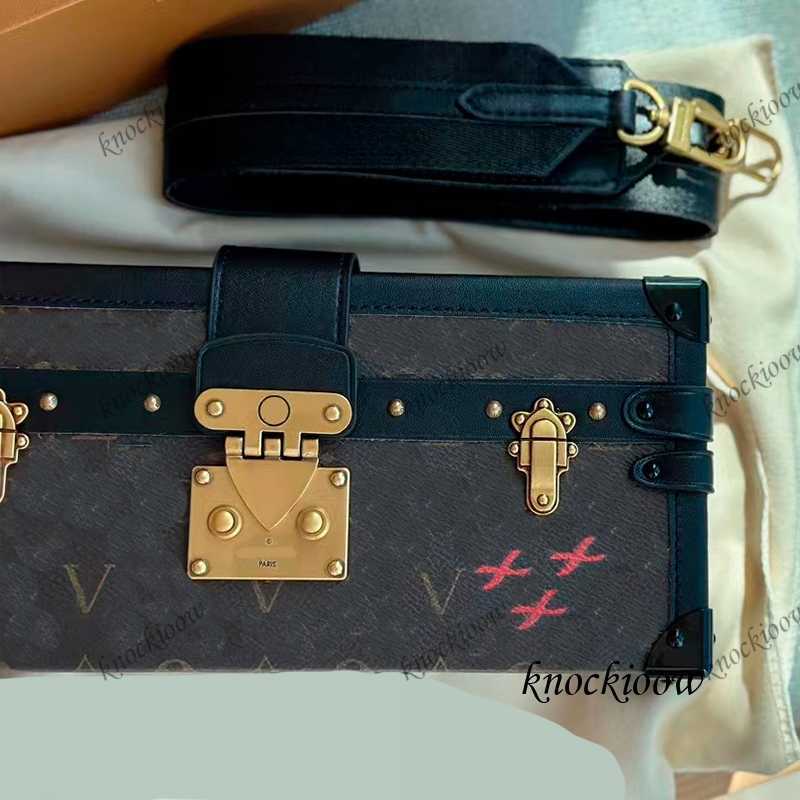designer bags box bag long striped box fashion bag letter L armpit bag ladies leather bag long box crossbody bag fashion show the tote bags purse 230410, Brown
designer bags box bag long striped box fashion bag letter L armpit bag ladies leather bag long box crossbody bag fashion show the tote bags purse 230410, Brown