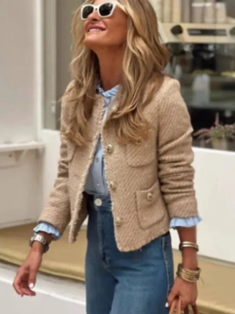 Women's Jackets Chic Shinny Sequin Women Cropped Jacket Stand Collar Long Sleeve Lady Solid Coat 2023 Autumn Female Gold Street Overcoat 231109