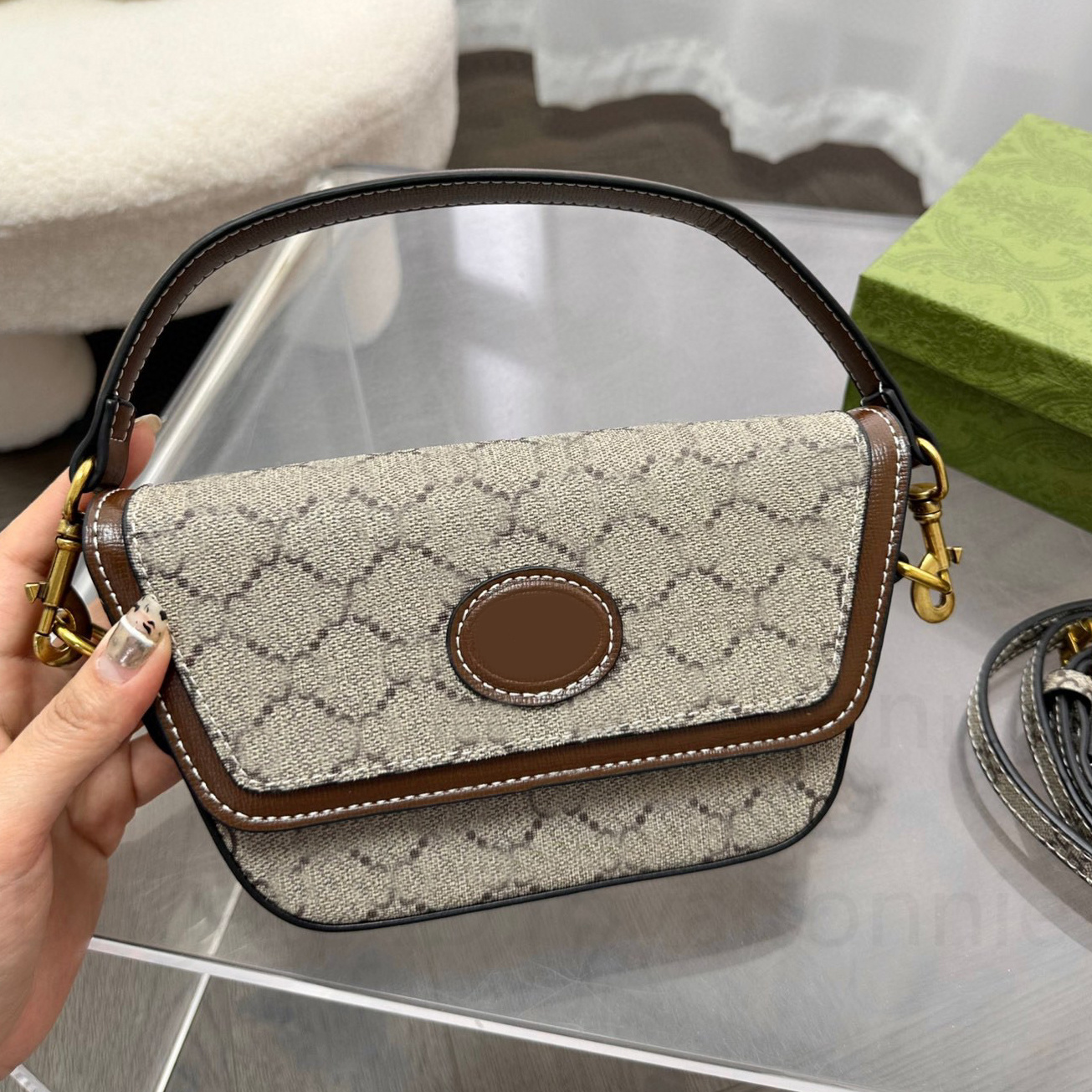 Graceful Style Luxurys Designers Bags Shoulder Handbag Underarm Messenger Women Totes Fashion Vintage Handbags Printed Classic Crossbody Clutch Purse, Color 2-with logo
Graceful Style Luxurys Designers Bags Shoulder Handbag Underarm Messenger Women Totes Fashion Vintage Handbags Printed Classic Crossbody Clutch Purse, Color 2-with logo