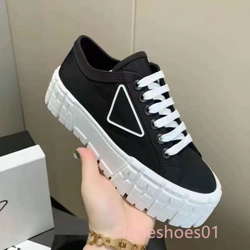 Little White Shoes for Women 2023 Original Brand Triangle Thick Bottom Sponge Cake Canvas Shoes pradas Increased Sneakers, Black
Little White Shoes for Women 2023 Original Brand Triangle Thick Bottom Sponge Cake Canvas Shoes pradas Increased Sneakers, Black