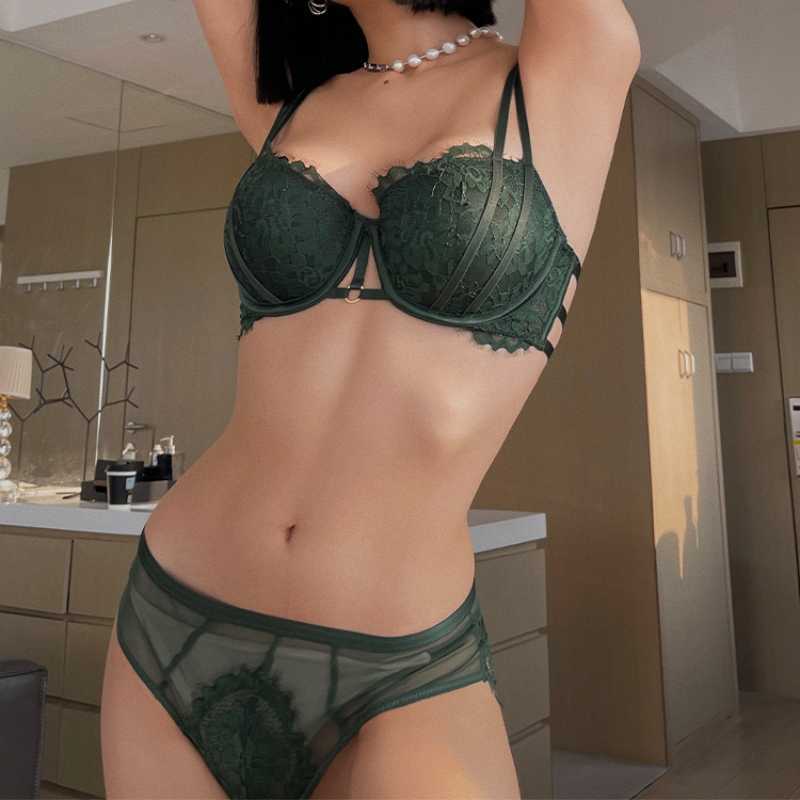 Bras Sets Europe Sexy Hollow Lace Embroidery Lingerie Women Thicken 15mm Cup Push Up Bra Set Transparent Temptation Panties Underwear Sets AA230410, White
Bras Sets Europe Sexy Hollow Lace Embroidery Lingerie Women Thicken 15mm Cup Push Up Bra Set Transparent Temptation Panties Underwear Sets AA230410, White
