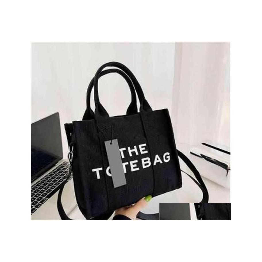 nnb Other Bags 2022 Marc The Tote Bag Famous Designer Cool Practical Large Capacity Shoder Handbag Women Coin Purse Crossbody Casual Squ Dh9El
nnb Other Bags 2022 Marc The Tote Bag Famous Designer Cool Practical Large Capacity Shoder Handbag Women Coin Purse Crossbody Casual Squ Dh9El