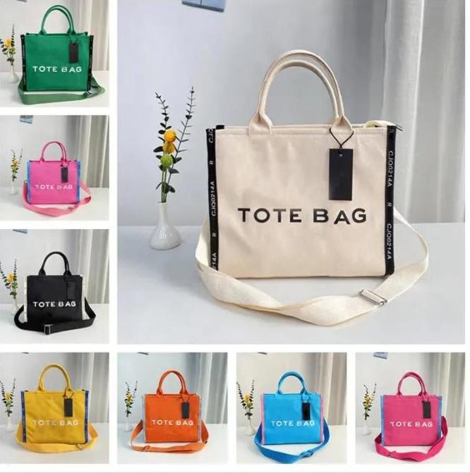 2022 Explosive models Tote Bag Designer Women Canvas Letter Large Capacity Shoulder Bags Leather PVC Handbags Purses Luxury Wild Lady Square Wallet M001, Customize
2022 Explosive models Tote Bag Designer Women Canvas Letter Large Capacity Shoulder Bags Leather PVC Handbags Purses Luxury Wild Lady Square Wallet M001, Customize