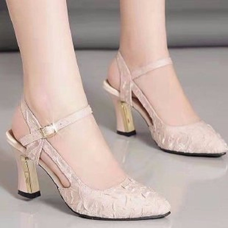 Sandals Thick Heels and High Heels Solid Color Sandals Summer One Word Buckle Comfortable Baotou Sexy Single Shoes Women 230410, Beige
Sandals Thick Heels and High Heels Solid Color Sandals Summer One Word Buckle Comfortable Baotou Sexy Single Shoes Women 230410, Beige