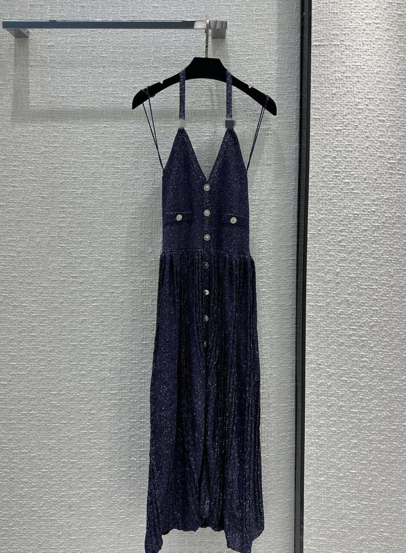 Milan Runway dresses 2023 Spring Summer Halter Panelled Women' Designer Dress Brand Same Style Sundress 0410-1, Blue
Milan Runway dresses 2023 Spring Summer Halter Panelled Women' Designer Dress Brand Same Style Sundress 0410-1, Blue