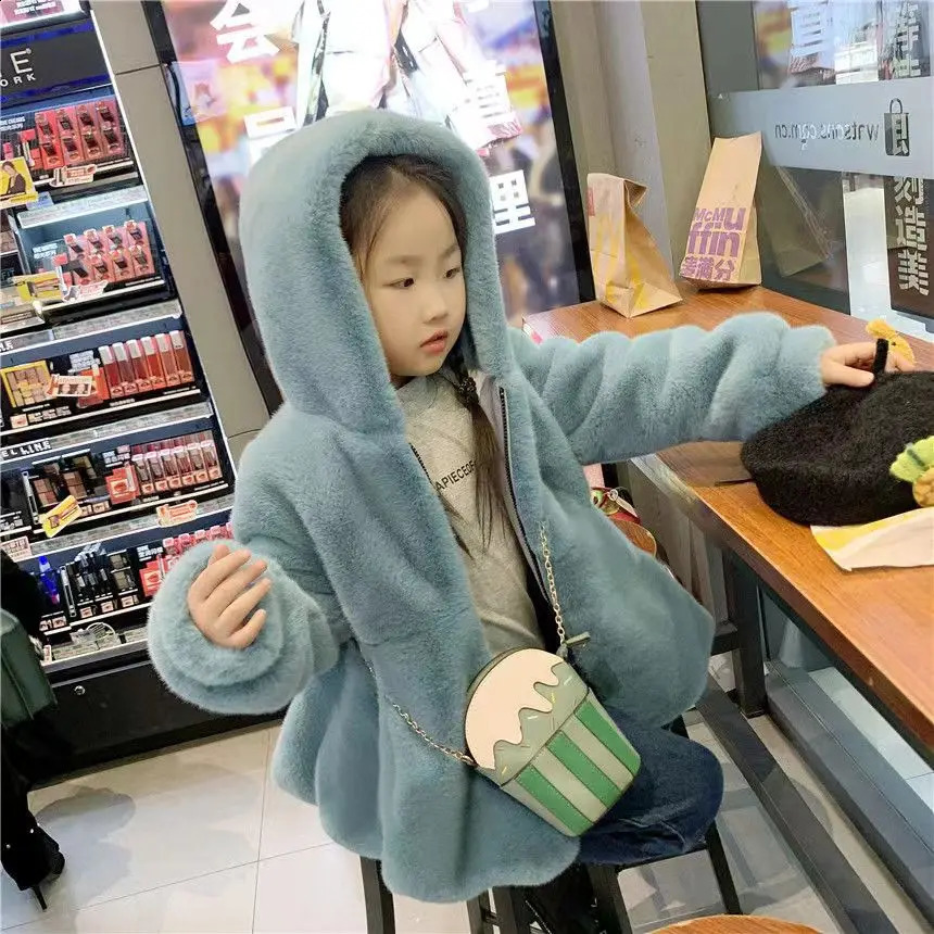 Jackets Fashion Baby Winter Warm Fur Coats For Girls Long Sleeve Hoo ded Jacket Christmas Party Kids Outwear Clothing 231109