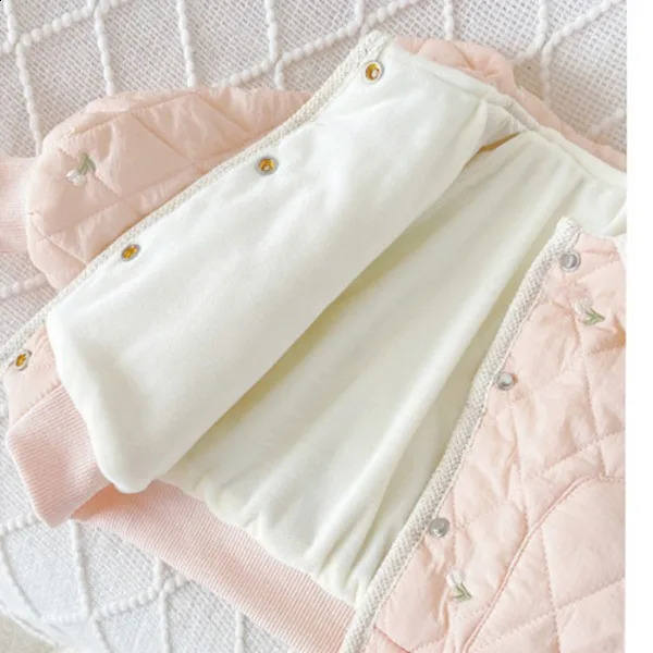 Down Coat Baby Girls Winter 2023 Plus Velvet Girl's Floral Thicken Quilted Jacket Children Cottonpadded Cardigan for Autumn 231109