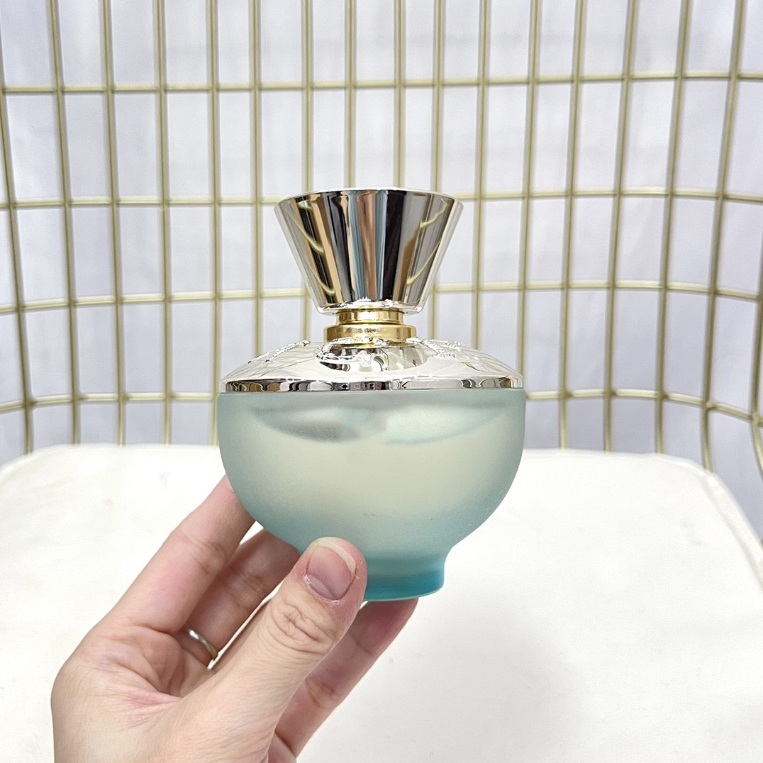 Brand Women Dylan perfume 100ml Purple pour femme Turquoise eau de toilette Long Lasting fragrance Spray And Women Red Perfume
Brand Women Dylan perfume 100ml Purple pour femme Turquoise eau de toilette Long Lasting fragrance Spray And Women Red Perfume