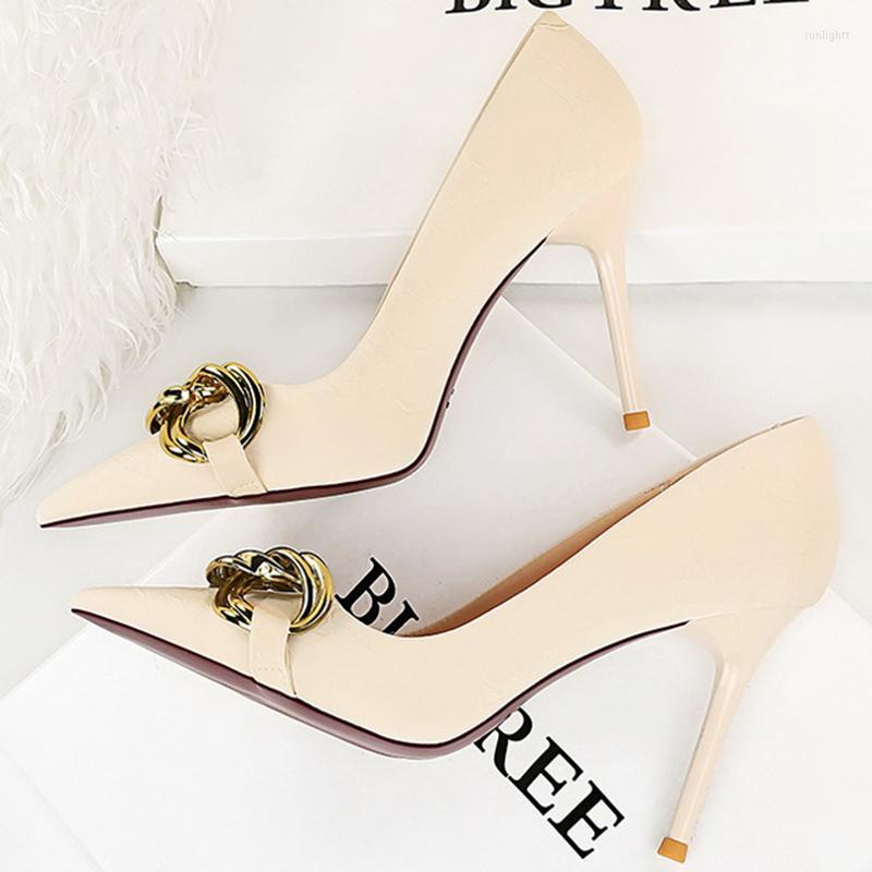 Dress Shoes 2023 Fashion Women 7.5cm 9.5cm Thin High Heels Shallow Pumps Office Lady Green Buckle Pointy Toe Party Wedding Big Size, Black 7.5cm heels
Dress Shoes 2023 Fashion Women 7.5cm 9.5cm Thin High Heels Shallow Pumps Office Lady Green Buckle Pointy Toe Party Wedding Big Size, Black 7.5cm heels