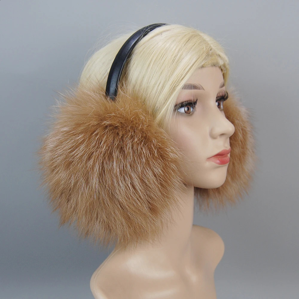 Fashion Real Fox Fur Ladies Autumn And Winter Earmuffs To Keep Warm Women Natural Fox Fur EarMuff Wholesale Retail 241024
