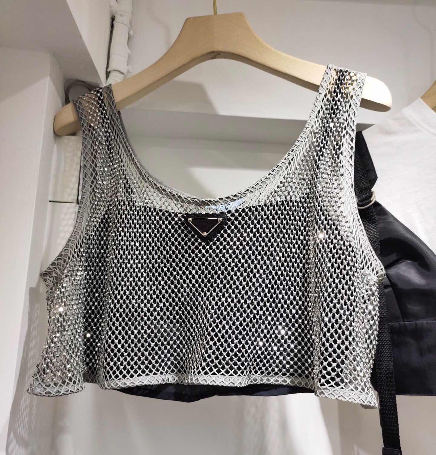 Sleeveless Womens Dress Hollowed Black Satin Sling Dress Rhinestone Shiny Hollow Vest Dresses 2pcs Set Denim Bra Tops Size -L, Gray1
Sleeveless Womens Dress Hollowed Black Satin Sling Dress Rhinestone Shiny Hollow Vest Dresses 2pcs Set Denim Bra Tops Size -L, Gray1