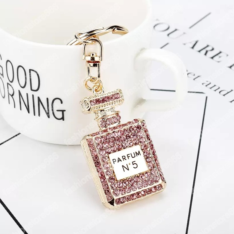 In Bulk Creative Crystal Perfume Bottle Keychain Rhinestone Shiny Car Bag Keychains Jewelry Accessories Gift