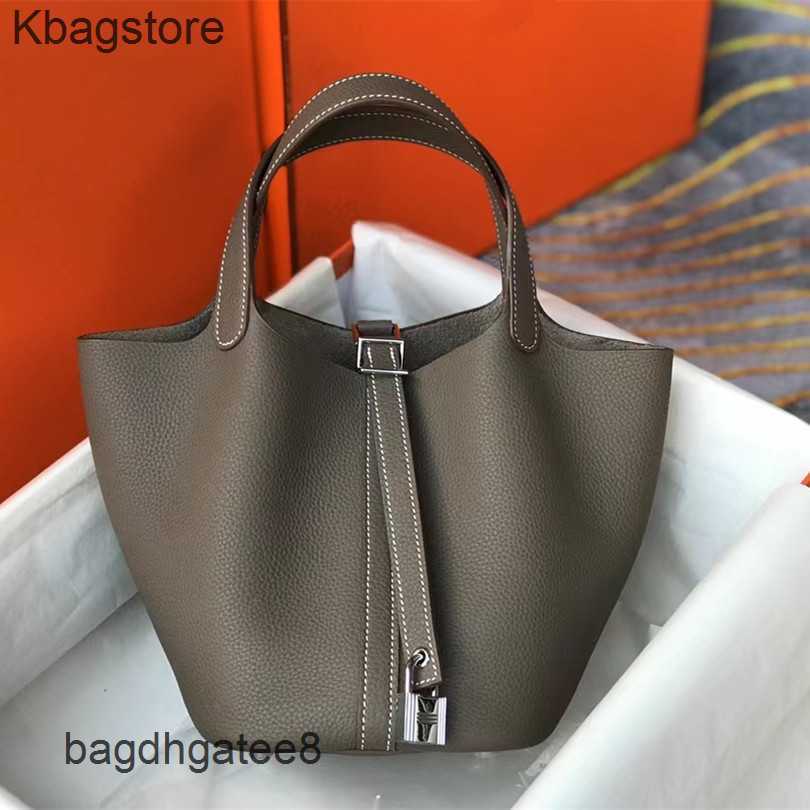 Toto Bags Handle Designer Basket Bag Leather Thread Picotin Litchi Locks Waxed 2023 Classic Basket Fv0g, Elephant grey silver
Toto Bags Handle Designer Basket Bag Leather Thread Picotin Litchi Locks Waxed 2023 Classic Basket Fv0g, Elephant grey silver
