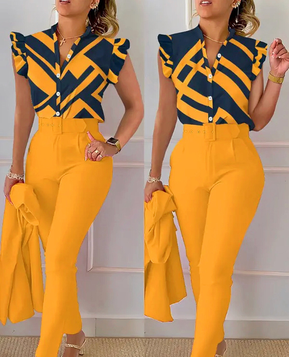 Women's Tracksuits Summer Fashion Print Two Piece Set Women Casual Office ladies Button Flying Sleeve Shirt Pants Two Piece Set Women 230410, Red
Women's Tracksuits Summer Fashion Print Two Piece Set Women Casual Office ladies Button Flying Sleeve Shirt Pants Two Piece Set Women 230410, Red