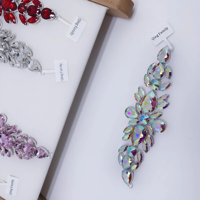 Chokers Qing Family 1pcs Crystal AB Sew On s Applique waterdrop Bottom Glitter Flatback Sewing DIY Wedding Dress Accessories 231110