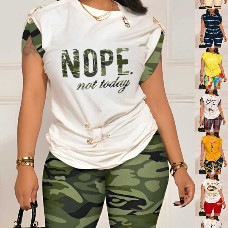 Plus Size 3xl Designer Tracksuits Women Summer Fashion Casual Two Piece Set Digital Print Short Sleeve And Shorts 2 Piece Outfits, Orange print
Plus Size 3xl Designer Tracksuits Women Summer Fashion Casual Two Piece Set Digital Print Short Sleeve And Shorts 2 Piece Outfits, Orange print