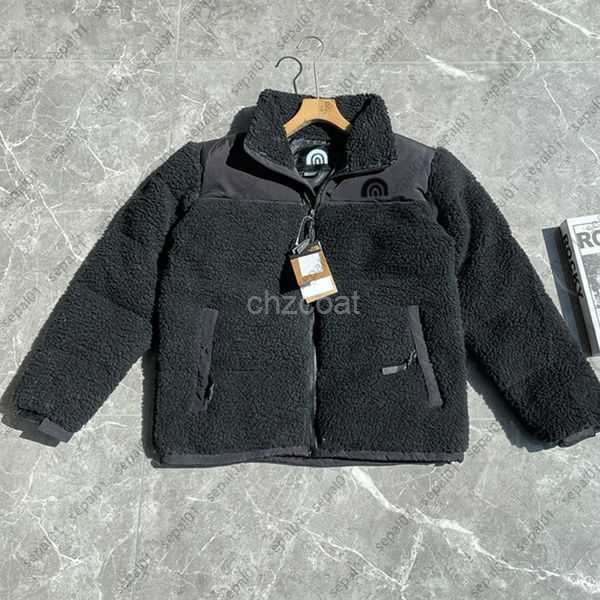 Jacket Designer Tech Jackets Winter Fleece Men Women Thick Warm Down Coats Fashion Classic Couple Lamb Cashmere Coat 2 Y5LF, White
Jacket Designer Tech Jackets Winter Fleece Men Women Thick Warm Down Coats Fashion Classic Couple Lamb Cashmere Coat 2 Y5LF, White