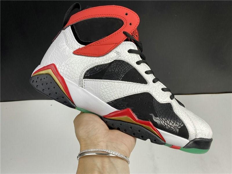 2023 Basketball shoes Released Jumpman 7 Greater China White Chile Red Black Metallic Gold Fashion Chaussures Trainers Best Quality
2023 Basketball shoes Released Jumpman 7 Greater China White Chile Red Black Metallic Gold Fashion Chaussures Trainers Best Quality