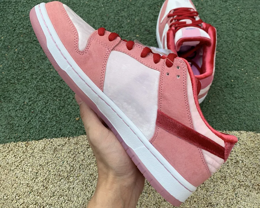 2023 Basketball Shoes Strange Love DK Low Casual Shoes Bright Melon/Gym Red-Med Soft Pink Outdoor Sneakers Sports With Original Box Fast Delivery
2023 Basketball Shoes Strange Love DK Low Casual Shoes Bright Melon/Gym Red-Med Soft Pink Outdoor Sneakers Sports With Original Box Fast Delivery