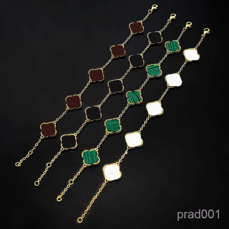charm jewellery bracelets designer letter luxury 6 Colors vc shell Tiger Eye stone Fritillion 18K gold five-flower bracelet 5 four-leaf flower bracelets 925 silver-1
charm jewellery bracelets designer letter luxury 6 Colors vc shell Tiger Eye stone Fritillion 18K gold five-flower bracelet 5 four-leaf flower bracelets 925 silver-1