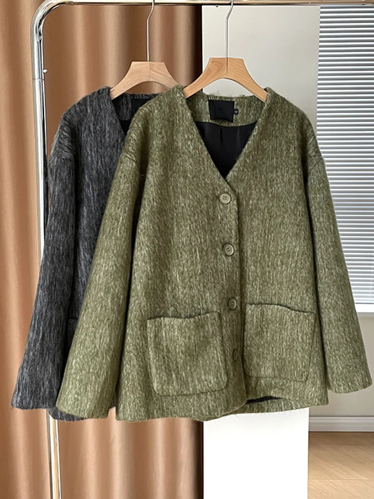 Women's Wool Blends LANMREM Vintage Winter Jacket V Neck Pockets Single Breasted Loose Female Coat Fashion 2023 Clothing 2AA3673 231110