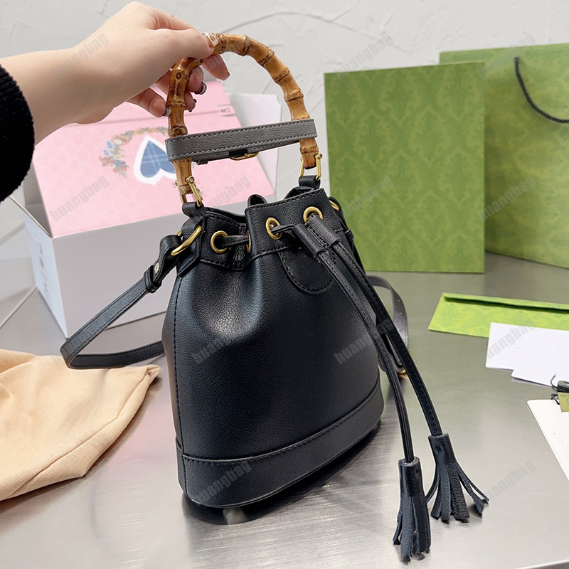 Summer Bamboo Beach Bag Top Designer Shoulder Bags High-Quality Crossbody Party Handbag Large Capacity Handbags Wholesale Women Shopping, Black
Summer Bamboo Beach Bag Top Designer Shoulder Bags High-Quality Crossbody Party Handbag Large Capacity Handbags Wholesale Women Shopping, Black