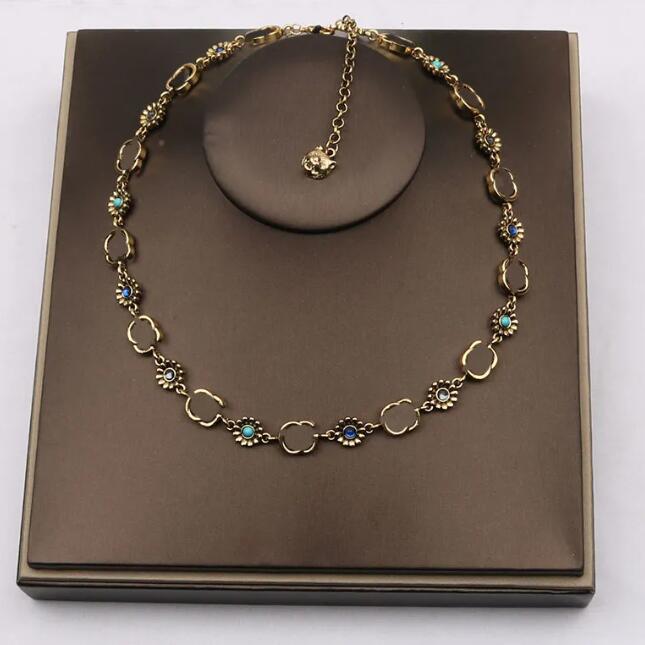20color Luxury Designer Letter Pendant Necklaces Women 18K Gold Plated Crystal Rhinestone Necklace Chain Jewerlry Accessories
20color Luxury Designer Letter Pendant Necklaces Women 18K Gold Plated Crystal Rhinestone Necklace Chain Jewerlry Accessories