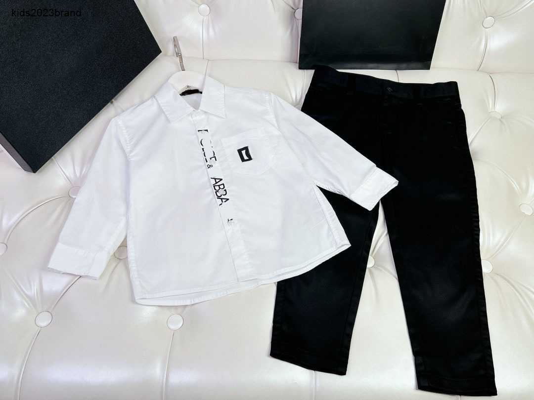 New Autumn baby Tracksuits kids designer clothes Size 100-150 Chest pocket decoration Lapel shirt and suit pants Nov10