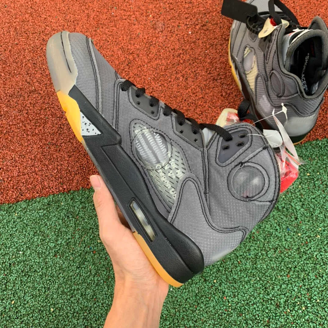 2023 Basketball Shoes JUMPMAN 5s SP BLACK MUSLIN-FIRE RED Outdoor SNKRS Sports With Original Box Fast Delivery
2023 Basketball Shoes JUMPMAN 5s SP BLACK MUSLIN-FIRE RED Outdoor SNKRS Sports With Original Box Fast Delivery
