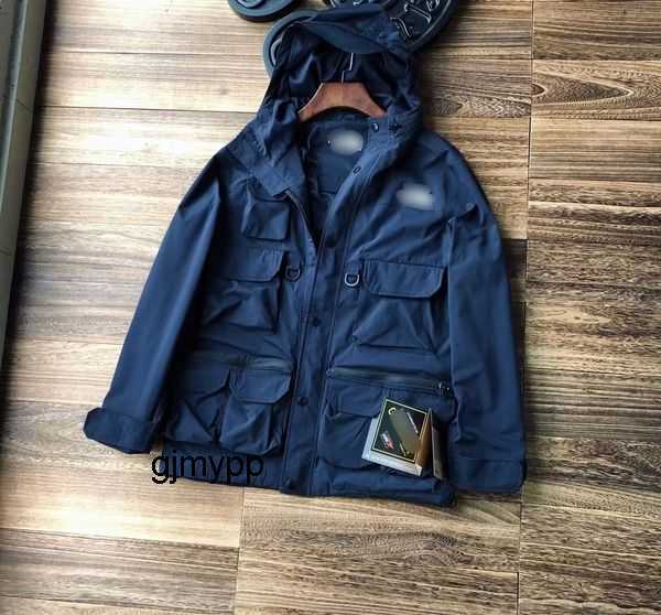 Men's Jackets American Outdoor T Classic Mountain Function Windproof and Waterproof Splicing Japanese Retro Hooded Charge Coat 7C61O
Men's Jackets American Outdoor T Classic Mountain Function Windproof and Waterproof Splicing Japanese Retro Hooded Charge Coat 7C61O
