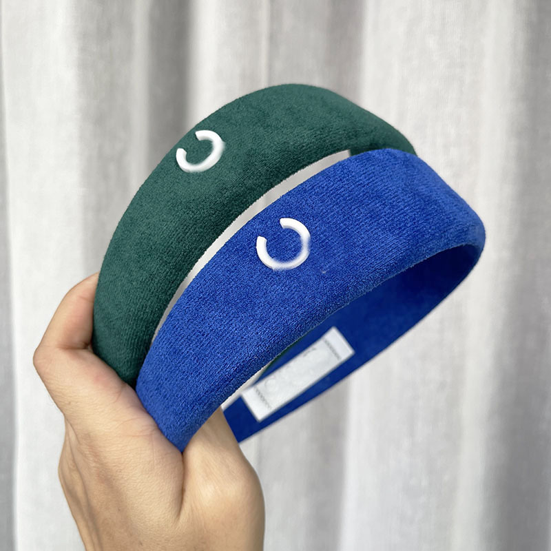 Brand Designer Letters Printing Headband Women Korean Vintage Retro Wide Hair Hoop Sports Turban Headwrap Accessorie
Brand Designer Letters Printing Headband Women Korean Vintage Retro Wide Hair Hoop Sports Turban Headwrap Accessorie